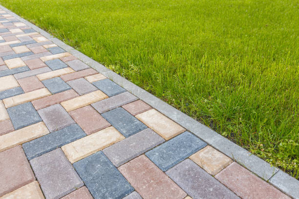  Mayflower Village, CA Driveway Pavers Pros